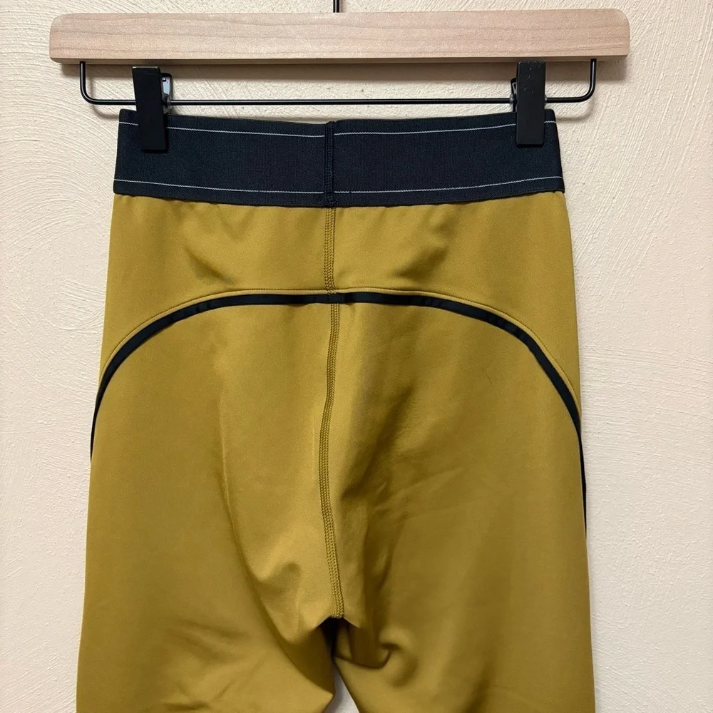 Alo Airlift High-Waist Suit Up Legging Golden Olive Branch Size Small